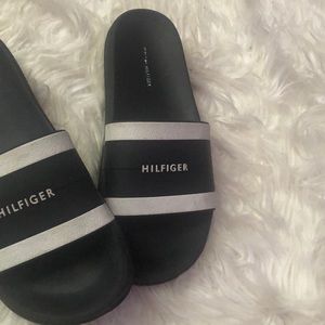 white tommy hilfiger slides